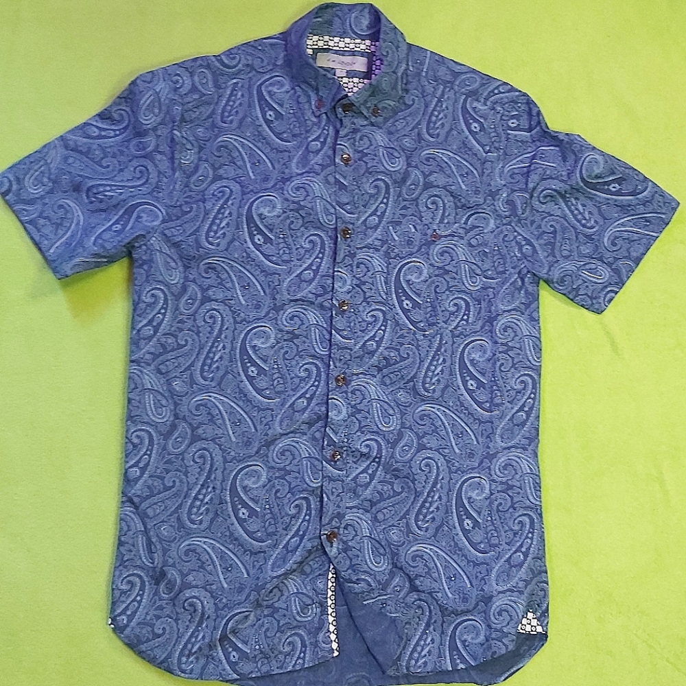 A.M. London Short Sleeve Blue Paisley Shirt in Small